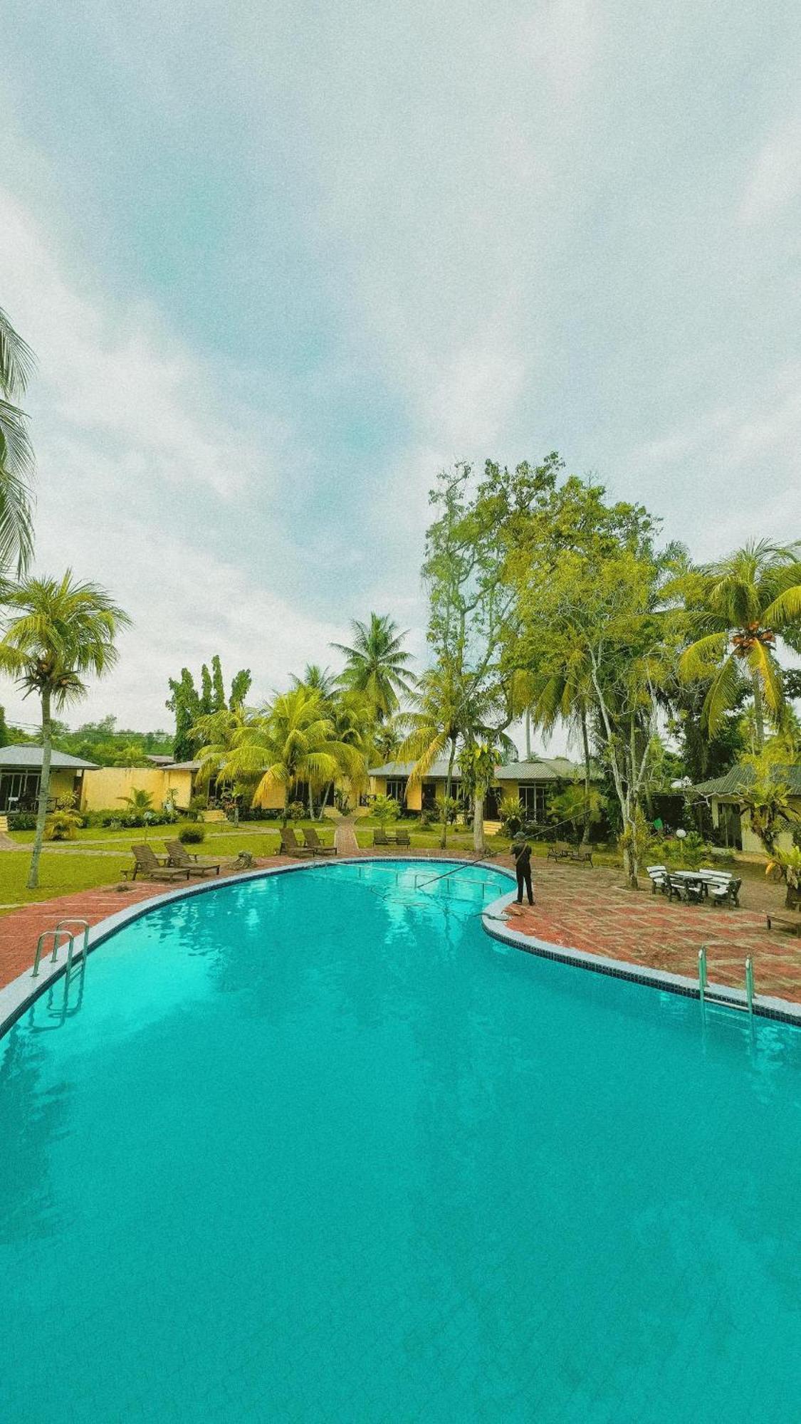 Kinarut Langkah Syabas Beach Resort מראה חיצוני תמונה