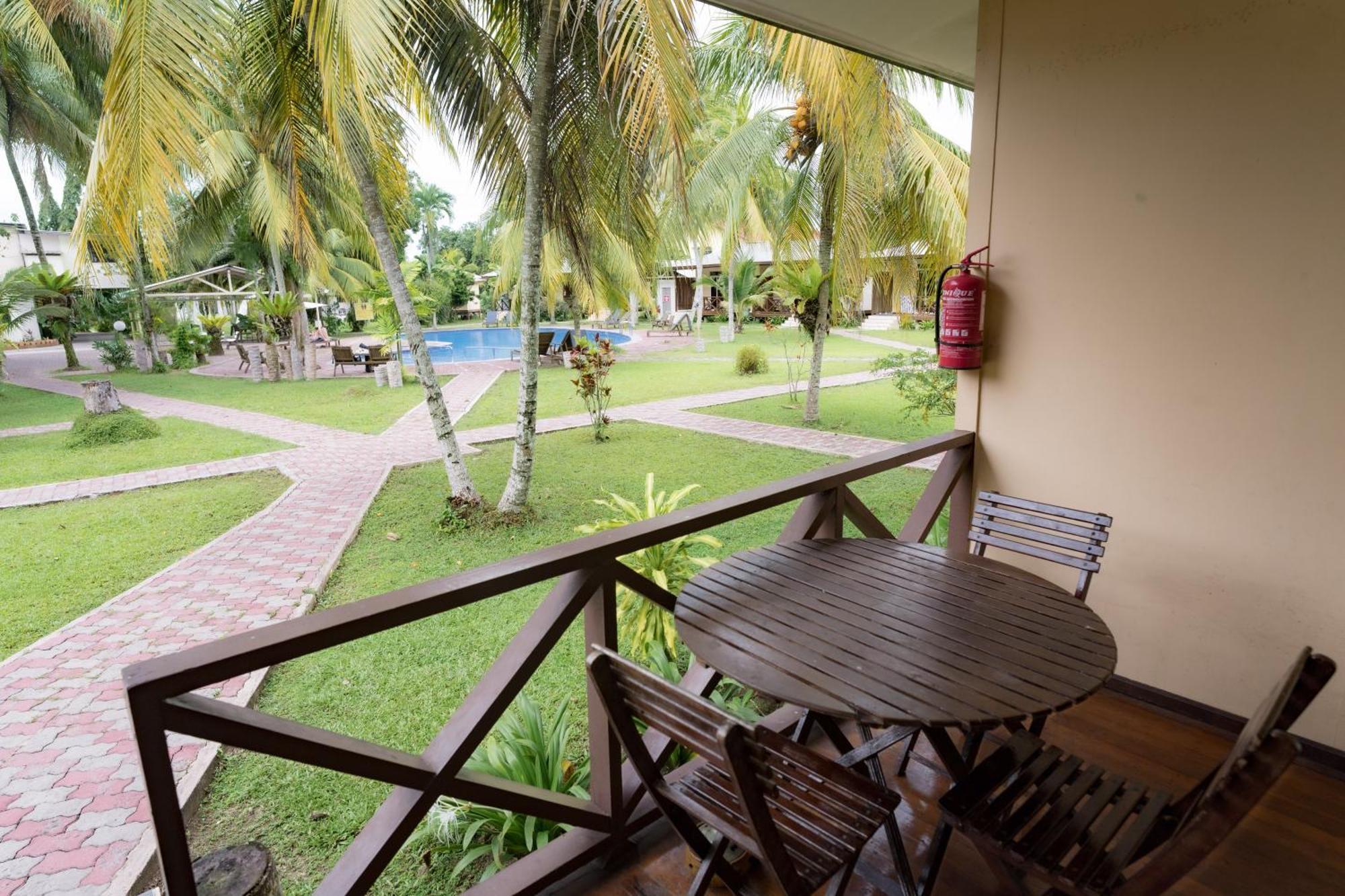 Kinarut Langkah Syabas Beach Resort מראה חיצוני תמונה