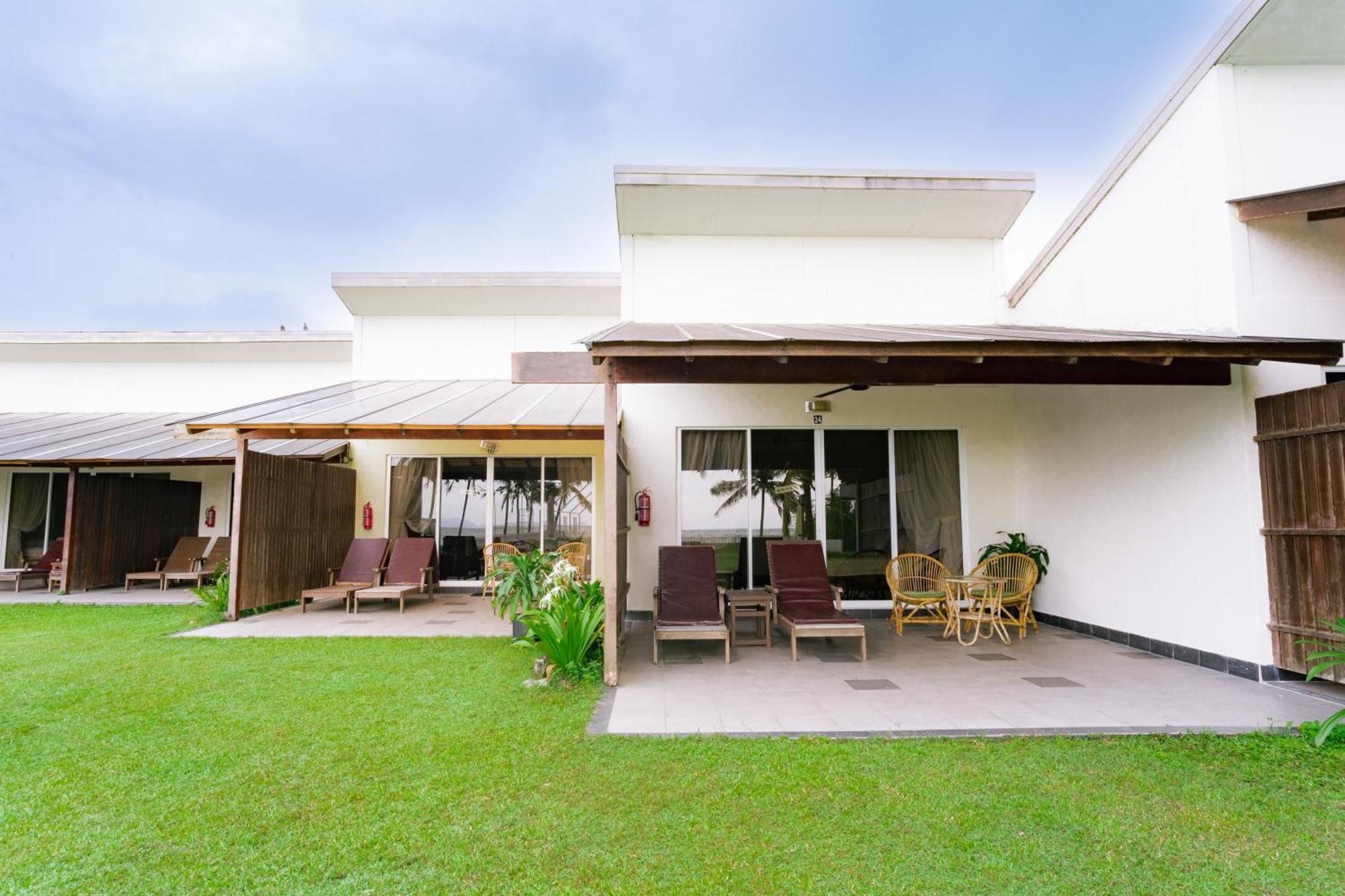 Kinarut Langkah Syabas Beach Resort מראה חיצוני תמונה