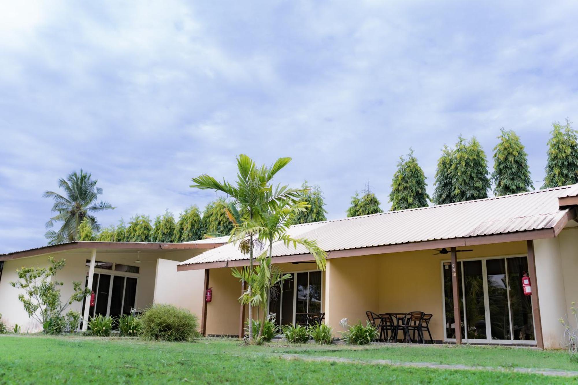 Kinarut Langkah Syabas Beach Resort מראה חיצוני תמונה