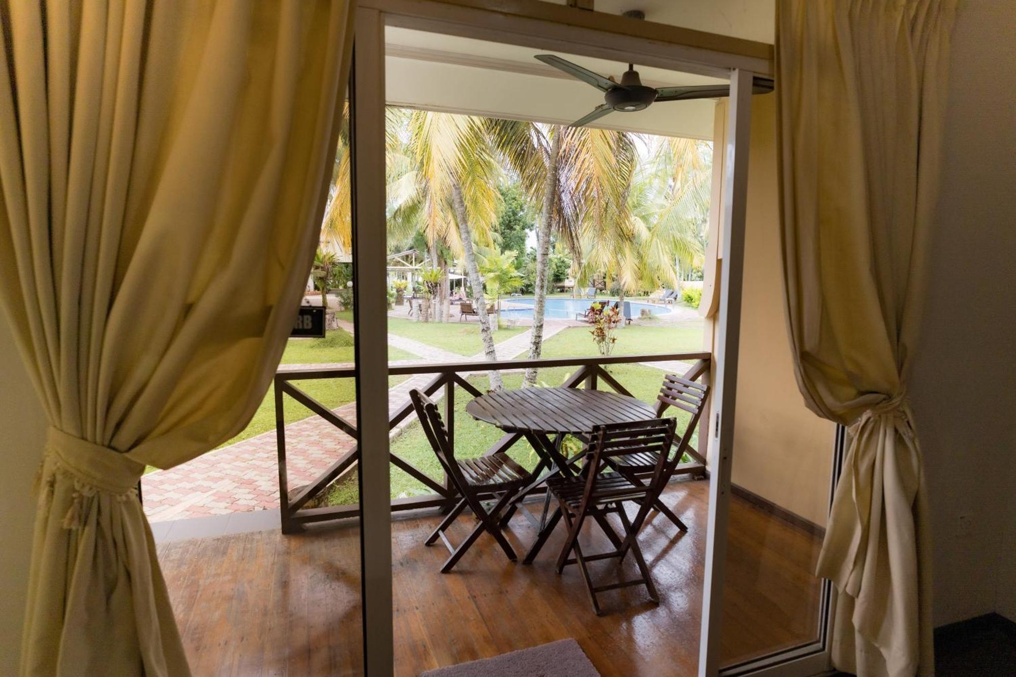 Kinarut Langkah Syabas Beach Resort מראה חיצוני תמונה